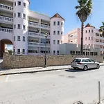Parque Dos Reis, 3 B