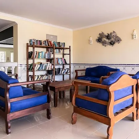 Parque Dos Reis, 3 B *