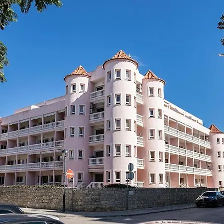 Parque Dos Reis, 3 B *