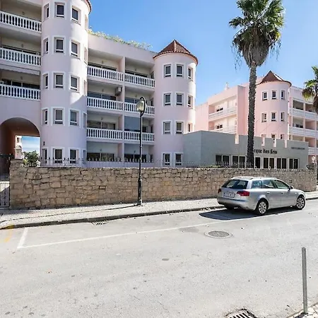 Parque Dos Reis, 3 B