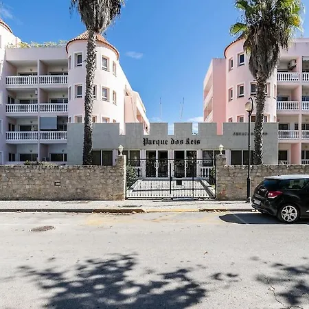 Parque Dos Reis, 3 B *