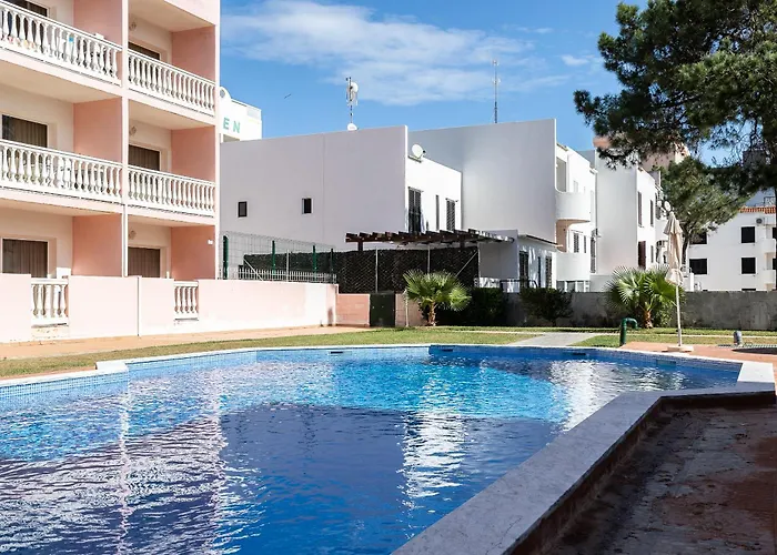 Appartement Parque Dos Reis, 3 B