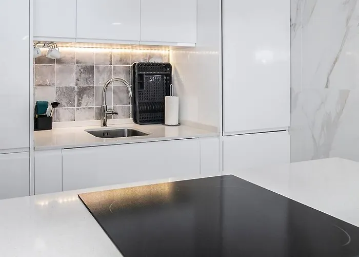 Parque Dos Reis, 3 B *