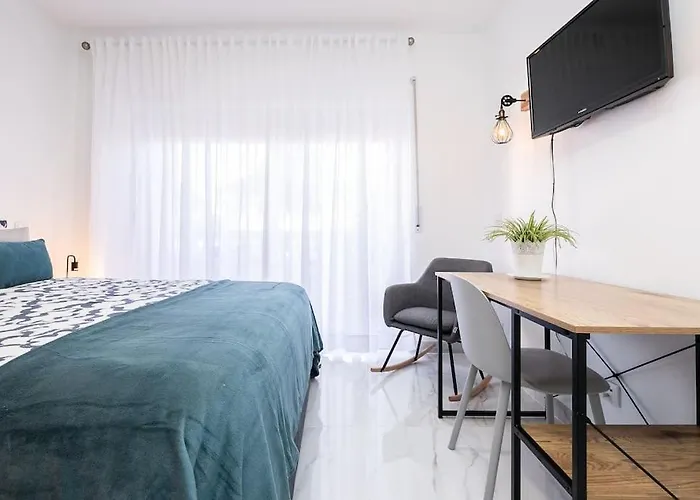 Parque Dos Reis, 3 B דירה *