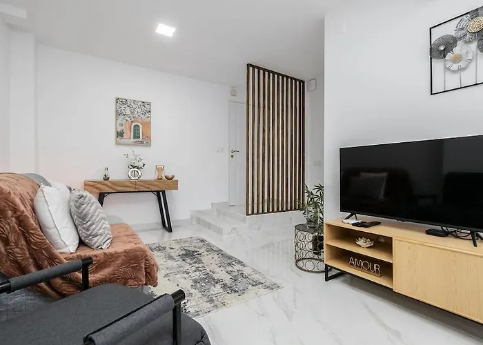 Appartement Parque Dos Reis, 3 B *