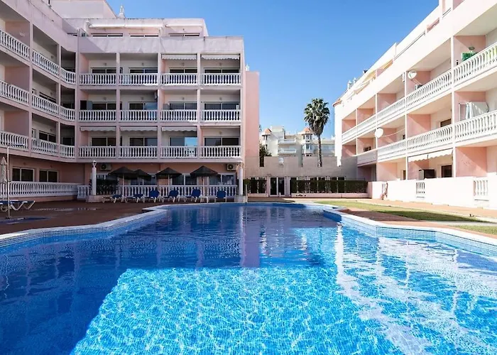 Parque Dos Reis, 3 B * מונטה גורדו