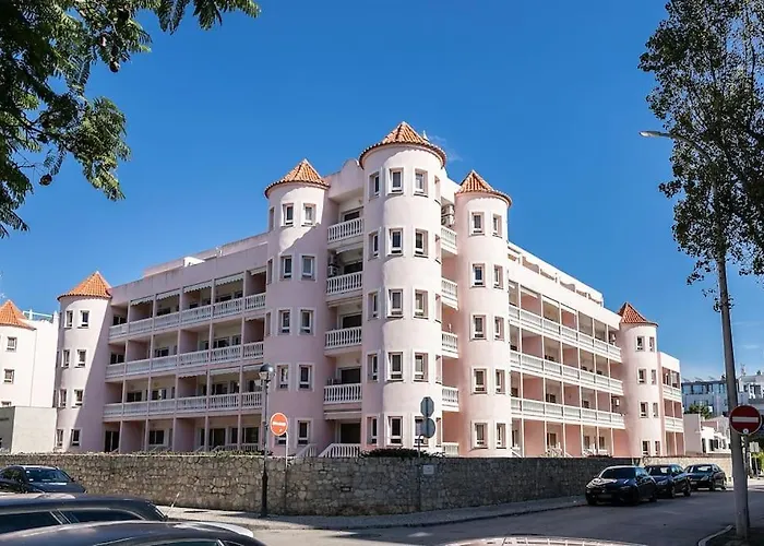 Parque Dos Reis, 3 B *