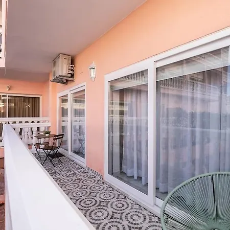 Parque Dos Reis, 3 B